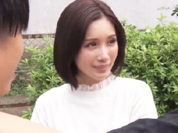 自慢の彼女が巨漢先輩の馬乗り種付けプレス性交で寝取られまさかの絶頂アクメ‥