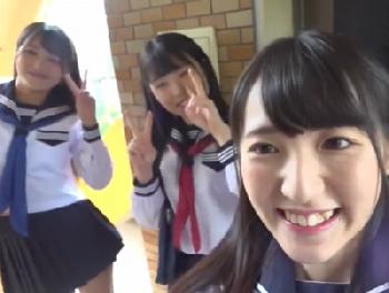 痴女女子校生3人と代わる代わるハーレムSEX!!