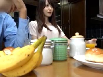 ハーフ顔の綺麗な人妻は寝取られていた!!極太ペニスに溺れて寝取られ膣射