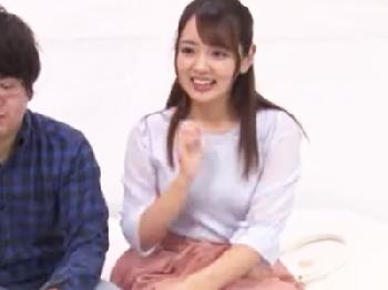 禁欲生活を過ごした女子大生彼女が性的欲望が暴走して彼氏の前で巨根男と不貞交尾