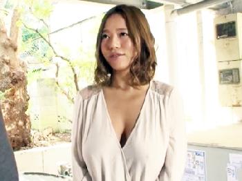 性的欲求が暴走寸前でオナニー癖の抜けない熟女人妻が→生け花教室の生徒に挿入され女陰へ直射精で絶頂