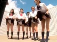 制服やブルマ姿の女子校生がマゾヒズム男子のペニ棒を寄ってたかって足コキ!!