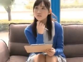 キュート女子大生をナンパ!!性行為中にインタビューする羞恥プレイ