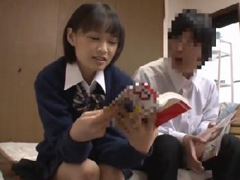 後輩に頼み込まれて性行為を許したらおまんこ内で精子射精された女子校生