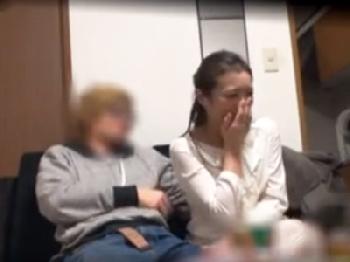 チャラ男がおしとやか熟女人妻を攻略→盗撮部屋で即尺＆ゴム無し挿入!!