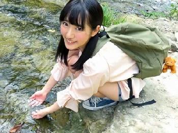 まだ幼さの残る生徒と担任教師が駆け落ちハメ!!