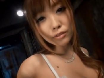 色気がムンムンな色黒美女が3Pピストン性交で休む間もなく連続エクスタシー