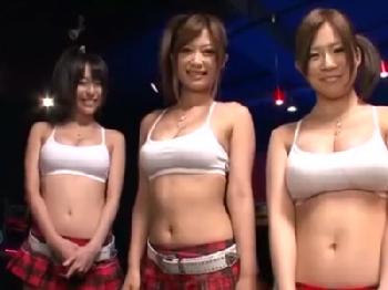 ガールズバー店員さとう遥希ちゃんの全力ご奉仕フェラ→堪らず精液暴発!!