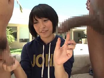 デカすぎる黒人ペニスと野外で中出し楽しんじゃう真性痴女