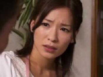 部長に秘密の弱みを掴まれて犯される巨乳人妻