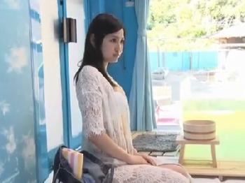 凄く綺麗な色白女性なガチ素人が素股でその気になって猛烈性交