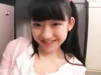 親の目を盗んで色仕掛けしてくる淫らな妹に耐えきれず中出し!!