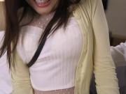 胸の大きさが強調されるパイスラに性的興奮して強姦