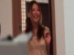 ノーブラ浮き乳首を責められて昇天エクスタシー色情狂SEXに溺れる美魔女母親