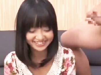 あどけない笑顔の美少女にセンズリ鑑賞依頼→流れで一気にコンドーム非装着の膣内射精交尾まで持ち込むW