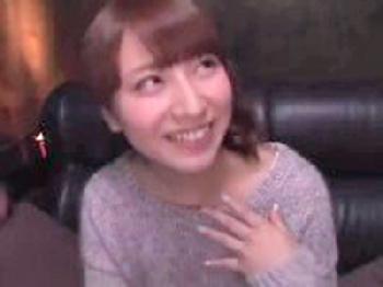 天真爛漫な笑顔のキュートな美少女に顔面射精ぶっかけ!!