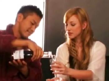 かってぇ日本人ペニスでパイパンな海外ブロンド美女をメロメロにした