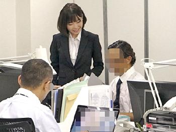 発射後ペニ棒も即復活させるフェラチオ大好き女子大生がデビュー!!