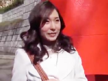 普段は真面目に生活しているセレブ人妻をホテルに連れ込んで全力の性交