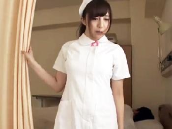 患者に媚薬を盛られてムラっときた美少女ナースが肉棒を切望してアへイキ絶頂