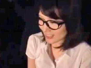 優等生そうなメガネお姉さんを性的暴行→一部始終を撮影!!