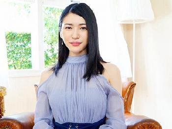 見た目は女優、中身はケダモノな野獣SEXをする痴女
