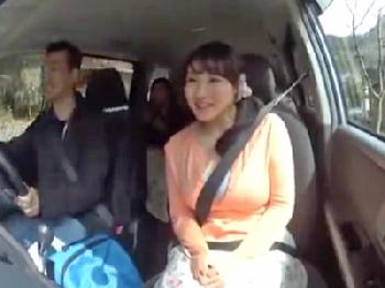 巨乳熟女と温泉旅行でハメし放題