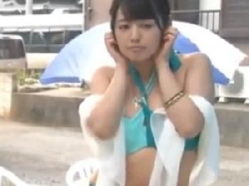 男友達とノリでマッサージ体験→膣射交尾した素人娘