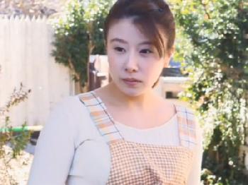 夫の早漏で満足していないのを近所の中年男に見抜かれた性的凌辱される若妻