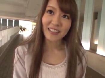 美少女の絶妙なフェラチオ技術でスペルマ発射