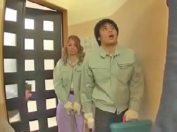 家にきたガテン系ギャルが子供にイタズラされて受け入れセックス