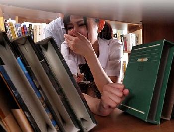 絶対に学校にはバレたくない!!声を出せない女子校生がサイレント凌辱の餌食に…