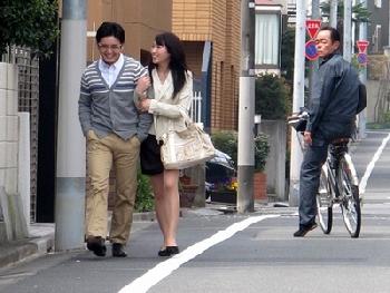 冷酷無慈悲な性犯罪者に目を付けられたとても綺麗な人妻!!何度もその肉棒を突っ込まれて夫の前でアヘ顔絶頂W