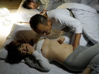 無防備な姿にフル勃起し嫁へ婦女暴行する非道な父親