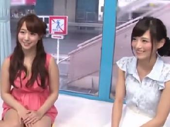 緊張しているチェリーボーイを優しく筆おろししてあげるお姉さん達