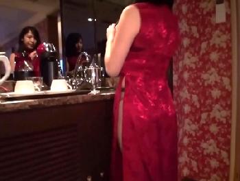 チャイナ服黒髪素人!!隙間から見える網タイツもそそる絶品美女と密度の濃いハメ撮り