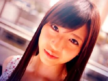 あどけない美少女フェイスの着エロアイドルがAVデビュー