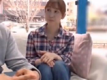 日本人離れした奇跡のデカ尻を持つブロンド白人美女とケツ揺れ3本番!!