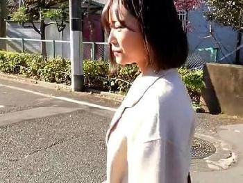 巨乳美少女のカップルでSEX!!警戒心の無い兄の彼女が一人暮らしの僕のアパートに転がり込んできて…