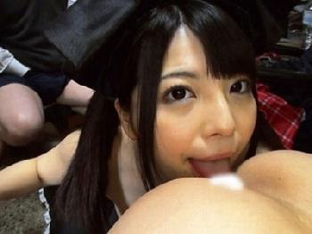 上原亜衣が目が開けられなくなるほどの大量ぶっかけで悶絶