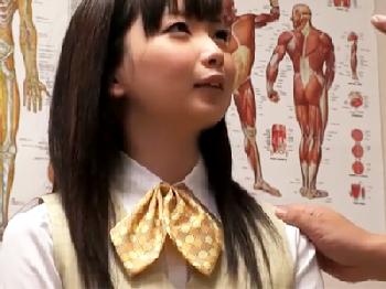 美少女性会社員来店にいつも以上に気合が入ってしまう冷酷な整体師