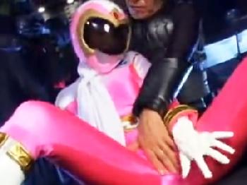 悪の組織に捕まった超戦隊ヒロインのみづなれいちゃん→種付け強姦で妊娠寸前