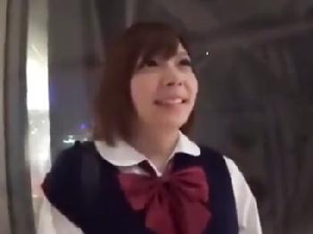 ネットの某掲示板で知り合った童顔女子校生とホテル性交でスペルマ孕ませ射精