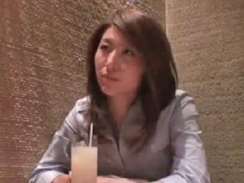 浮気希望の素人人妻と白昼ホテルで熱を帯びた精力的なSEX