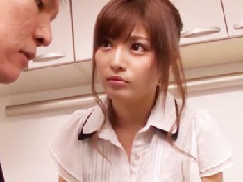 成績が落ちてる生徒を肉体的に励ます女性教師