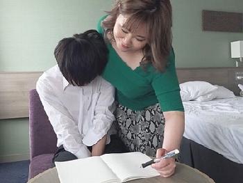 あの子の救えるのは私しかいない!!受験を控えた孫のために全力で応援にきた祖母W