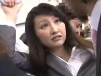 水嶋あずみ-ワイセツなお尻のお姉さんが声を出せずにそのまま痴漢で凌辱