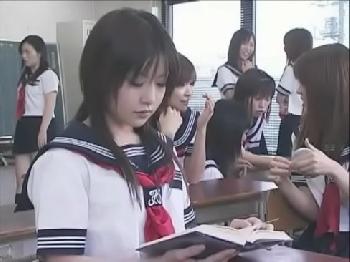 激しい性的暴行され泣き叫ぶ美少女女子校生