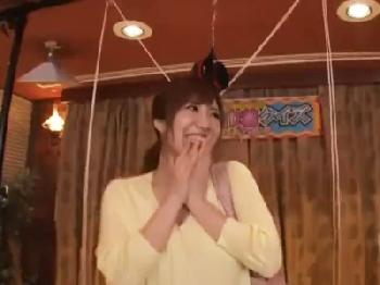 巨乳素人電動マッサージ器で絶叫→ゲームに負けて巨根挿入されて全力で狂乱する