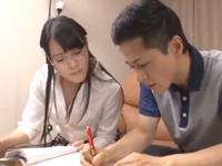 インテリ家庭教師がブラチラで興奮させてしまったことを恥じて謝罪セックス